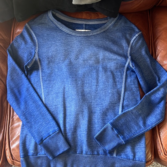 4 athletic pullovers bundle - Nike, Adidas - Picture 4 of 4